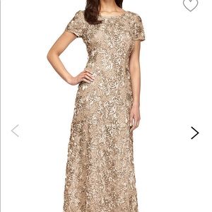 Alex Evenings Rosette Cap Sleeve Gown